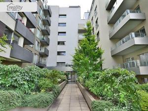Pronájem bytu 2+kk, Praha - Žižkov, Prokopova, 62 m2