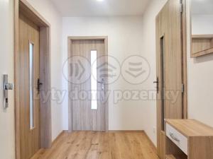 Pronájem bytu 1+1, Hradec Králové - Nový Hradec Králové, Prostějovská, 38 m2