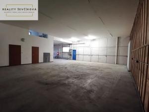 Pronájem obchodního prostoru, Hradec Králové, Vlčkovická, 700 m2
