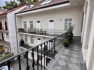 Pronájem bytu 2+1, Praha - Karlín, Kollárova, 88 m2
