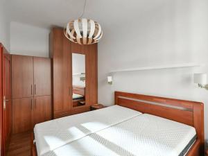 Pronájem bytu 2+1, Praha - Malá Strana, Újezd, 60 m2