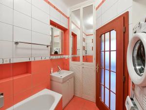 Pronájem bytu 2+1, Praha - Malá Strana, Újezd, 60 m2