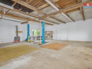 Prodej rodinného domu, Krakovany, 780 m2