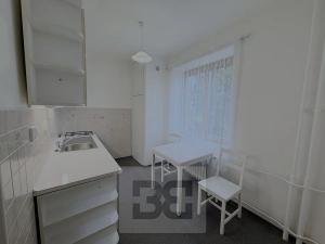 Pronájem bytu 2+1, Praha - Žižkov, Pod lipami, 53 m2