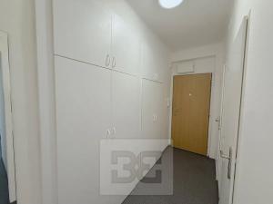 Pronájem bytu 2+1, Praha - Žižkov, Pod lipami, 53 m2