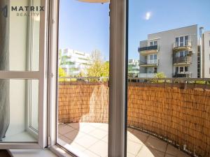 Pronájem bytu 1+kk, Praha - Řeporyje, Wiesenthalova, 42 m2
