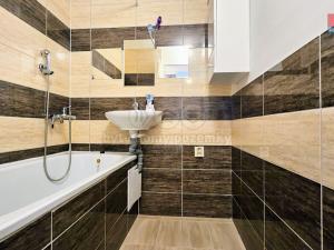 Pronájem bytu 2+1, Ostrava - Mariánské Hory, Václavská, 56 m2