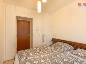 Prodej bytu 2+kk, Kladno - Kročehlavy, Benešovská, 40 m2