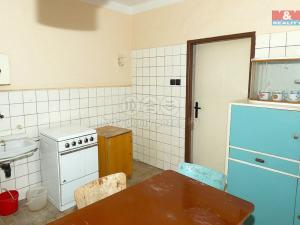 Prodej rodinného domu, Velim, náměstí Obránců míru, 132 m2