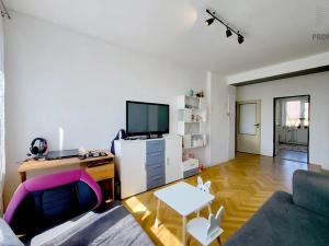 Prodej bytu 2+1, Branišovice, 65 m2