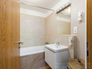 Prodej bytu 3+kk, Praha - Dolní Chabry, K Beranovu, 76 m2