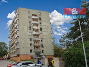 Pronájem bytu 2+kk, Chvaletice, U Kulturního domu, 41 m2