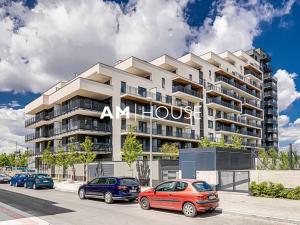Pronájem bytu 1+kk, Praha - Strašnice, Zvěřinova, 37 m2