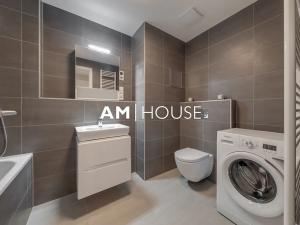 Pronájem bytu 1+kk, Praha - Strašnice, Zvěřinova, 37 m2