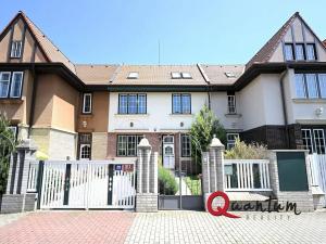 Pronájem rodinného domu, Praha - Střešovice, Lomená, 240 m2