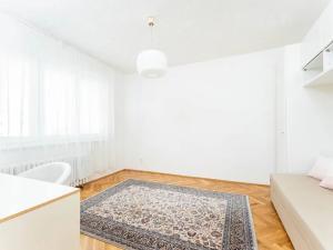 Pronájem bytu 3+1, Praha - Vokovice, Evropská, 68 m2
