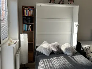 Prodej bytu 1+kk, Strančice, Náměstí Emila Kolbena, 37 m2