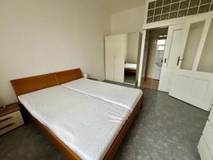 Prodej bytu 2+kk, Praha - Smíchov, Na Neklance, 41 m2