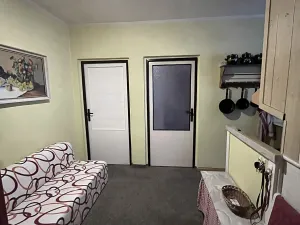 Prodej bytu 2+1, Ostrov, Kollárova, 60 m2