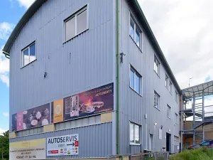 Pronájem kanceláře, Praha - Letňany, Toužimská, 73 m2