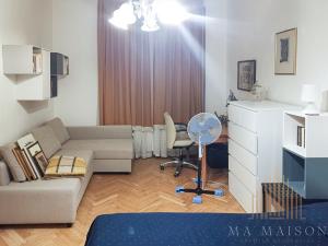 Pronájem bytu 3+1, Praha - Vinohrady, Římská, 105 m2