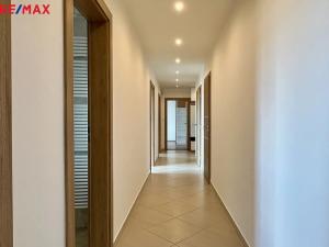 Pronájem bytu 4+kk, Praha - Horní Měcholupy, Modenská, 104 m2