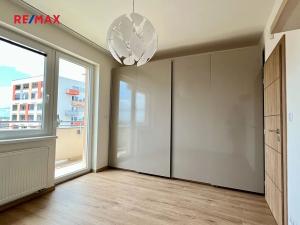 Pronájem bytu 4+kk, Praha - Horní Měcholupy, Modenská, 104 m2