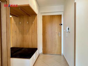 Pronájem bytu 4+kk, Praha - Horní Měcholupy, Modenská, 104 m2