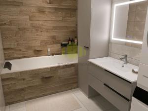 Pronájem bytu 2+kk, Olomouc, Janského, 54 m2