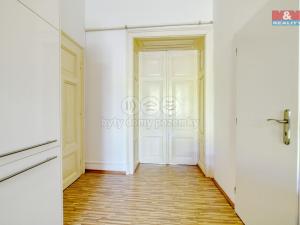 Prodej bytu 2+kk, Cheb, Svobody, 55 m2