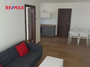 Pronájem bytu 2+kk, Olomouc, Třída Jiřího Pelikána, 58 m2