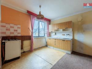 Prodej bytu 3+1, Horní Blatná, Bezručova, 75 m2