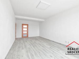 Pronájem bytu 2+1, Karviná, V Aleji, 55 m2