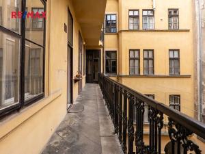 Prodej bytu 1+kk, Praha - Staré Město, Hradební, 42 m2