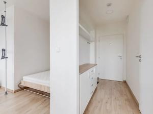 Prodej bytu 2+kk, Praha, Peroutkova, 53 m2