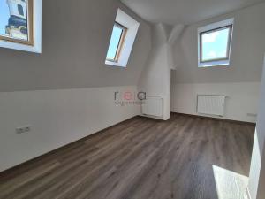 Pronájem bytu 2+1, Nový Bor, Tř. T. G. Masaryka, 62 m2