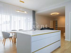 Prodej rodinného domu, Praha - Lysolaje, Horní náměstí, 112 m2