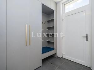 Prodej rodinného domu, Praha - Lysolaje, Horní náměstí, 112 m2