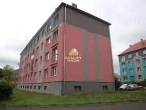 Prodej bytu 3+1, Klášterec nad Ohří, Václava Řezáče, 65 m2