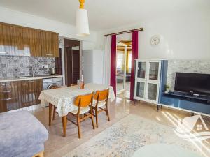 Prodej bytu 2+kk, Trikomo, Kypr, 72 m2