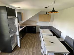 Prodej rodinného domu, Dalovice, Borská, 380 m2