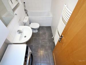 Pronájem bytu 2+kk, Praha - Košíře, Kotlářka, 51 m2