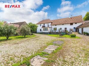 Prodej rodinného domu, Kozárovice, 174 m2
