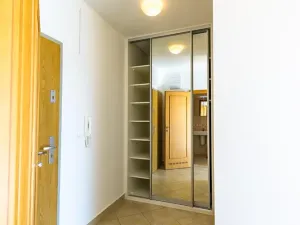 Pronájem bytu 1+kk, Praha - Holešovice, U měšťanského pivovaru, 36 m2