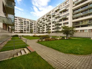 Pronájem bytu 1+kk, Praha - Holešovice, U měšťanského pivovaru, 36 m2