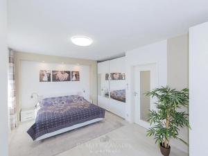 Prodej ubytování, Praha - Sedlec, Při hranici, 314 m2