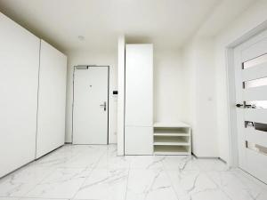 Pronájem bytu 3+kk, Praha - Karlín, Křižíkova, 131 m2