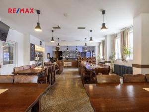 Prodej obchodního prostoru, Čelákovice, Rumunská, 1290 m2