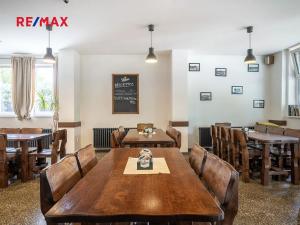 Prodej obchodního prostoru, Čelákovice, Rumunská, 1290 m2