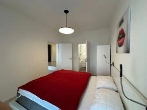 Pronájem bytu 2+kk, Praha - Karlín, U Mlýnského kanálu, 59 m2